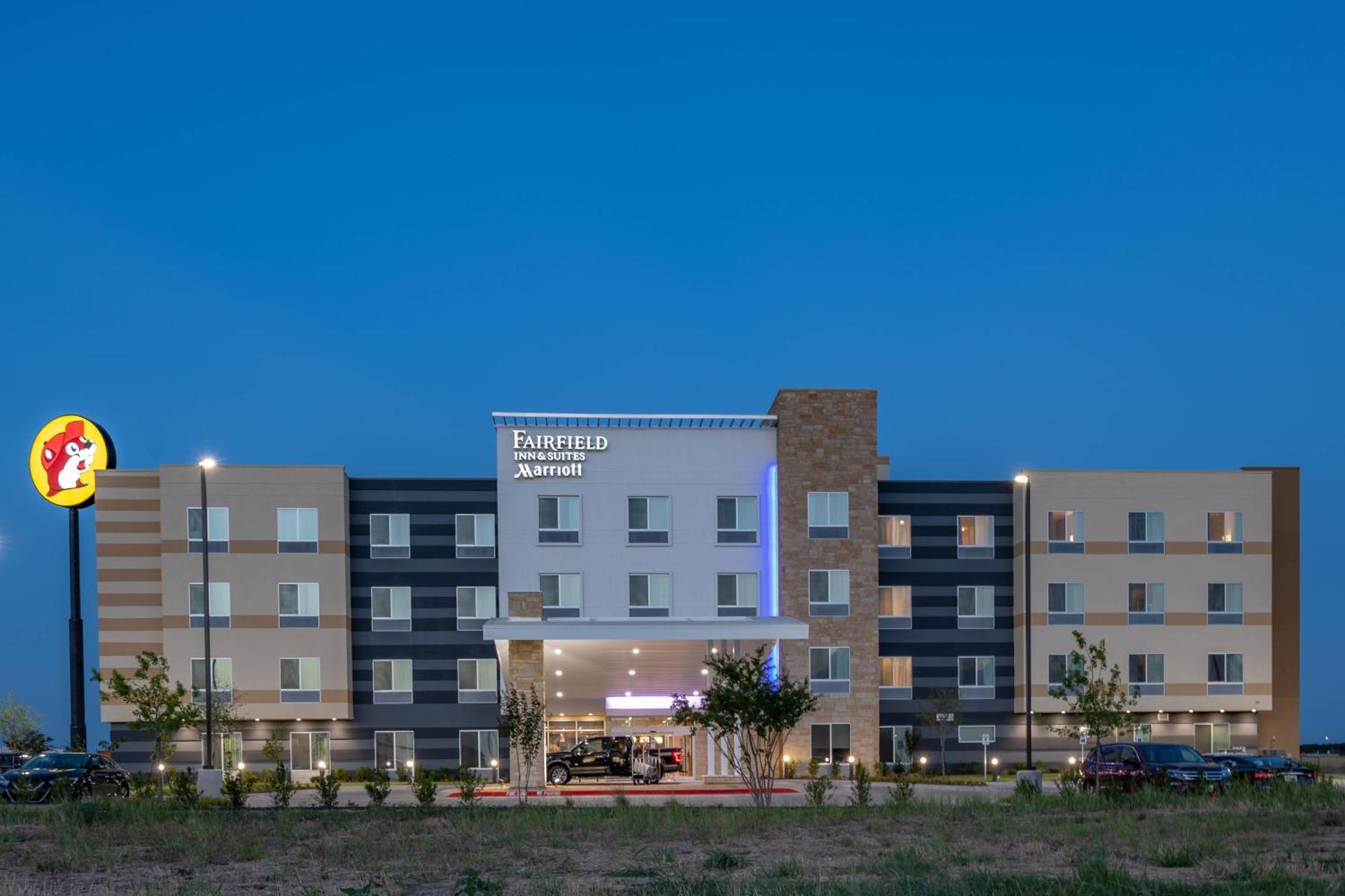 Fairfield Inn & Suites By Marriott Terrell Exteriör bild